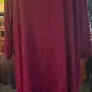 Magenta 2X shorter in front longer in back - never worn